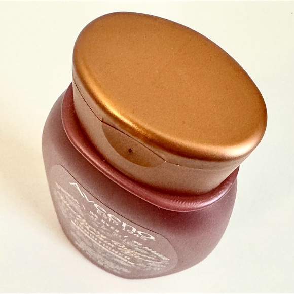 NEW, Aveeno BlackBerry Quinoa Protein Blend Conditioner, 12 oz - Picture 7 of 8